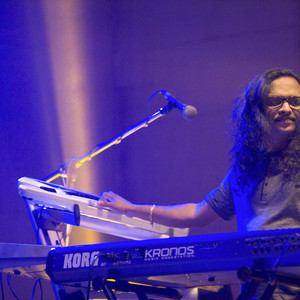 Nirathinkal Ninakkay Udichu