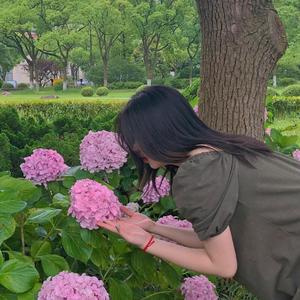 幕后者（女生吉他弹唱）