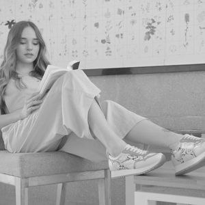 柔和的正在读书时刻