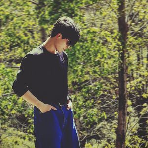 崩塌瞬间我还攥着新鲜玫瑰-整曲