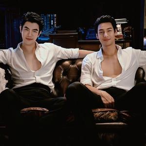 ย้อนแย้ง ( 辩驳)翻自Aek Sudkhate