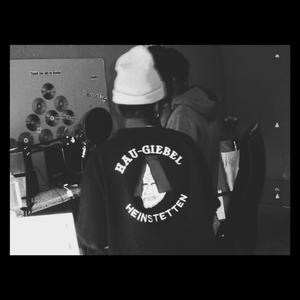 DRUGS (feat. Drae Sativ)