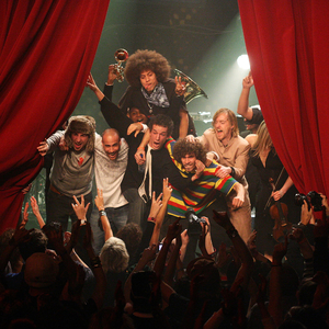 Pitchblack Darkness (Live)