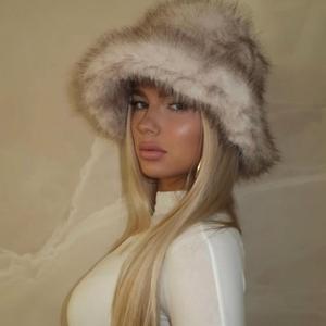 snowbunny (feat. DECEIT)