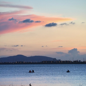 少年你的剑太重了