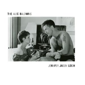 Jennifer Jason Leigh