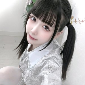 彼女は自殺しました