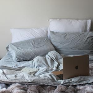 아무것도 하기 싫어