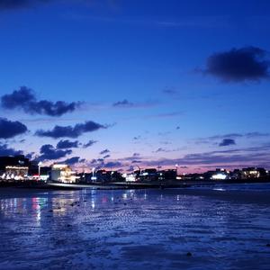 태양의 뜨거운 빛까지