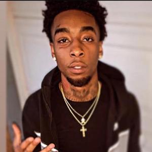 LLGUTTA (feat. Smoov Ebk)