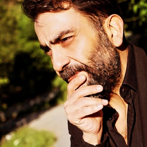 Yıllarım Ağlıyor