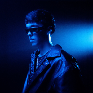 Puhalla mun haavoihin (feat. KAIP)