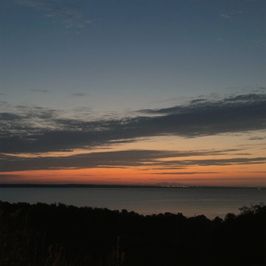 后来只剩我怀念