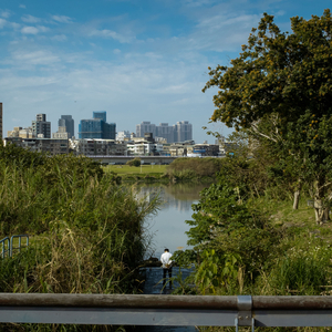 新店溪首排等你買 Xindian Riverbank Apartment for Sale