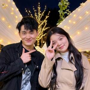 情哥跟妹感情深