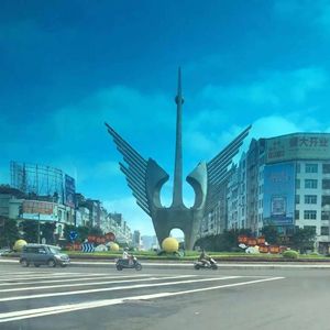 这座城一谁在鼓掌