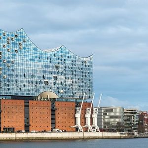 《带着梦想去旅行》