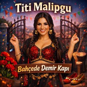 Bahçede Demir Kapı