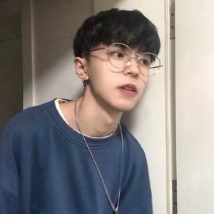 那就享受当下-整曲 伴奏