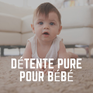 Les filles et les garçons sortent pour jouer à la comptine