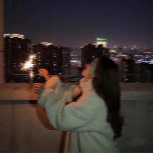 爱，存在 （Eb调）（翻自 段嘉許）