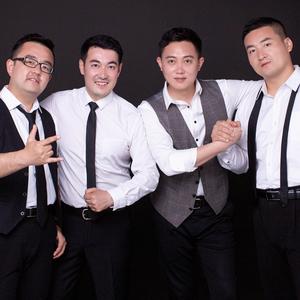 新疆经典民歌串烧（在那遥远的地方 青春舞曲 达坂城的姑娘）