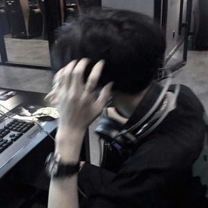 风又吹过眼里的愁