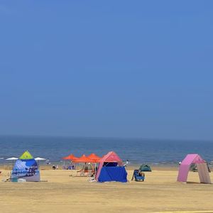 在云边的小卖部