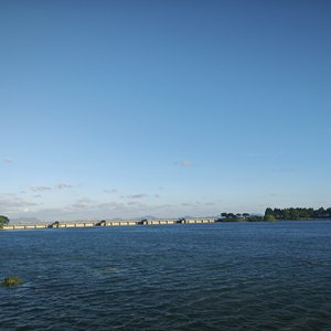 WAV文件_时间裂缝_73434959996981256_1764246480787.wav