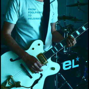 Flying Away (Spanglish Version)