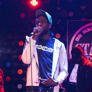 Video Games (feat. Louis Loco)