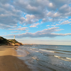 这秋天的风也把你带远了