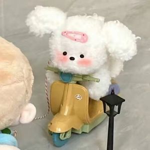 糟糕了耳根又在发烫（疑心怪）