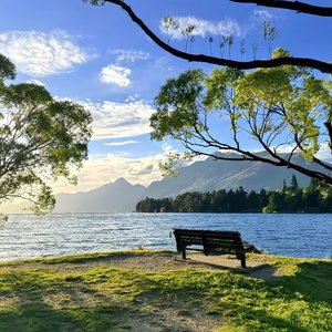 你我的相遇 就像仓促的一场雨