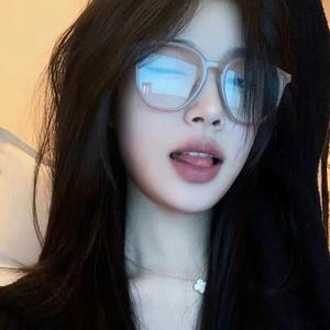 早餐店的老板问我要什么