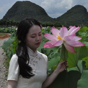 为黑白的你涂上色彩