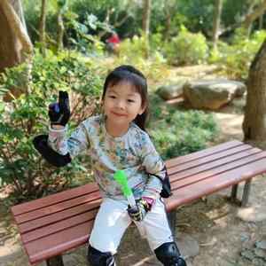 谭若缘《小花朵》