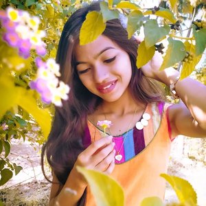 Tor Jhumka Bindiya Diwana Karela