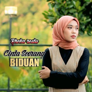 Cinta Seorang Biduan