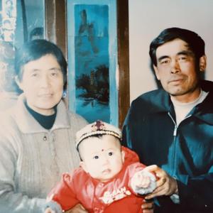 你站在我们身后