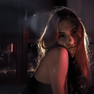 【FREE】那晚，红了脸颊