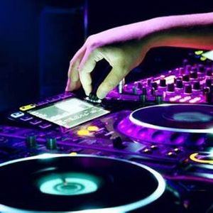 向前行（DJ六少飞版）伴奏