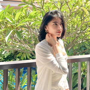 Aku Merasa Sendiri