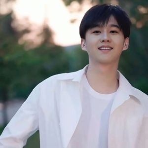 你是倒映的微星