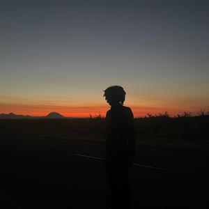 keep movin (feat. Huits)