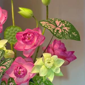 《复古迪斯科律动下的美妆时尚冲击》039