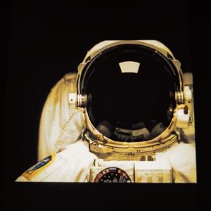 “孤獨宇航員”