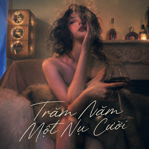 Trăm Năm Một Nụ Cười