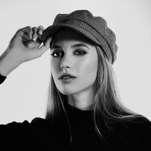 Don´t Trust Pretty Girls (Live)