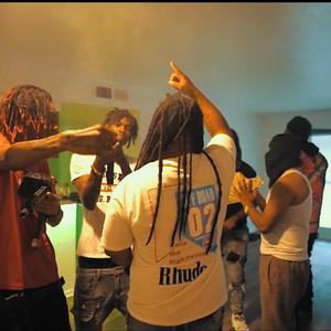 Walkdown (feat. STS Wayne)